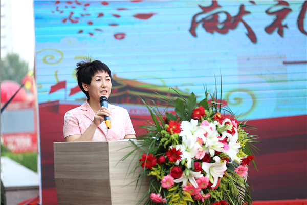 1.鄭州市臺(tái)辦副主任曹冬梅主任講話