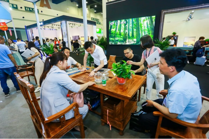 強(qiáng)強(qiáng)聯(lián)手聚變?nèi)诤?，共筑鄭州家具展覽會(huì)價(jià)值新高地2223