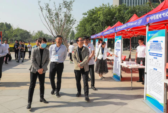 河南財(cái)經(jīng)政法大學(xué)成功舉辦2023工程管理及相關(guān)行業(yè)校園雙選會695
