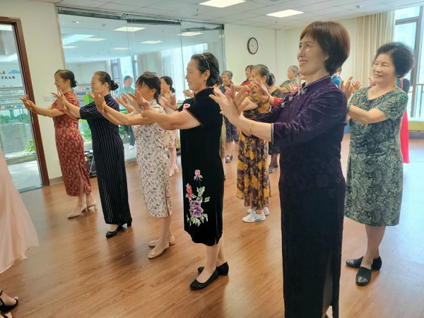 河南省直三院正光街社區(qū)健康促進(jìn)班開辦于2018年840