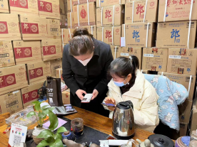 1_副本數(shù)據(jù)驅(qū)動(dòng)，這款信用貸專門解決商戶在資金上的急難愁盼141