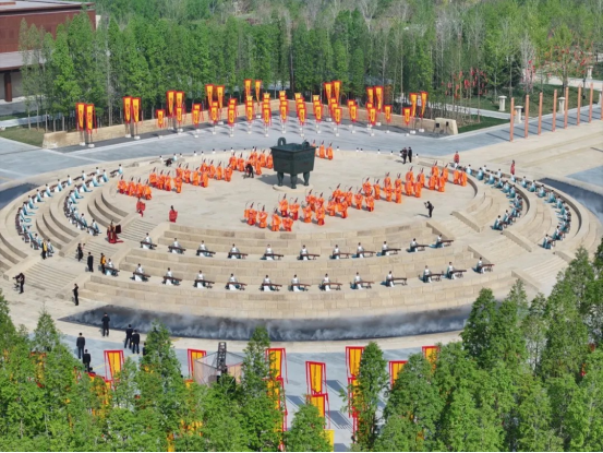 （配圖）尋根拜祖后，他們來阿五品新豫菜解鄉(xiāng)愁154