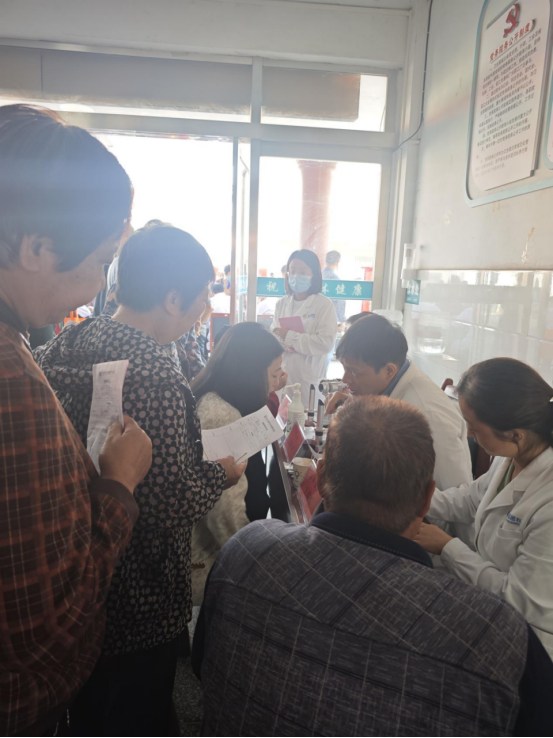 鄭州普瑞眼科“光明行”公益走進博愛縣協(xié)助開展“送健康進老區(qū)”活動796