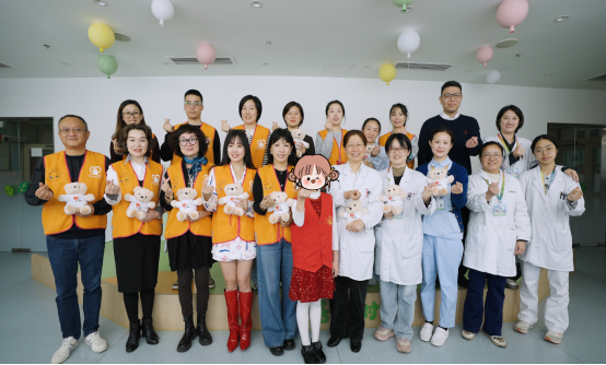 匯聚愛心，傳遞希望——如新攜手愛心人士醫(yī)院探訪先心病患兒29