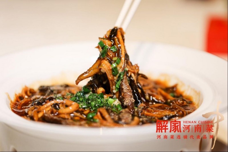 解家河南菜 × 金星啤酒聯(lián)名開新品發(fā)布會(huì)1100