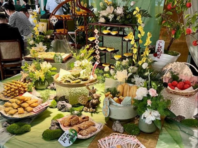用一杯早酒激活一座城，杜康聯(lián)袂千味央廚打造消費(fèi)新場景(1)(2)1554