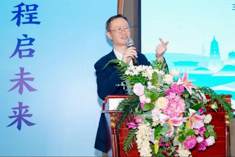 河南京城皮膚中醫(yī)院第十二屆皮膚病專家學(xué)術(shù)研討會新聞稿763
